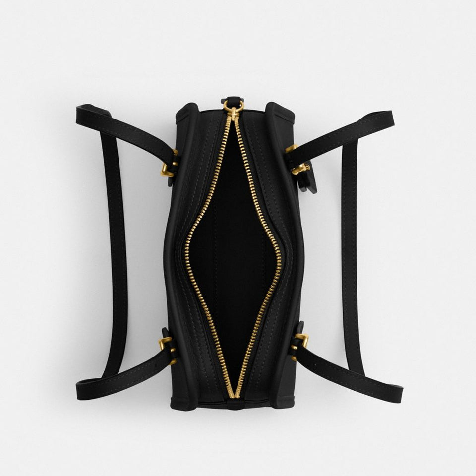 Coach Swing Zip Bag 20 Brass-Black