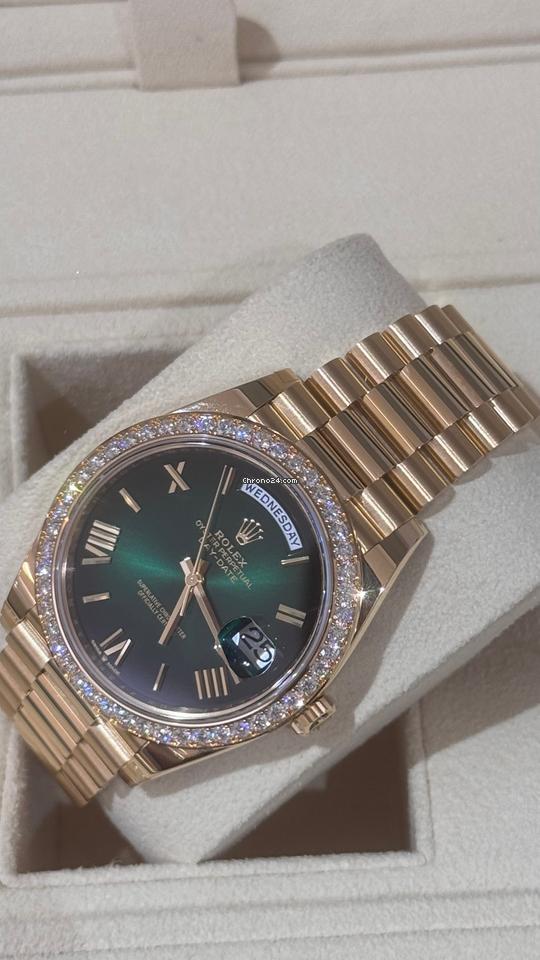 Rolex | Day-Date | 228348RBR | Yellow gold | 40 x 48 mm | Yellow gold | Green | Automatic