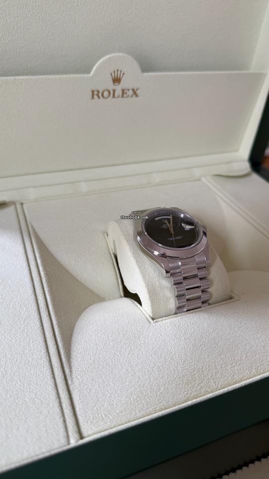 Rolex | Day-Date | 218206 | Platinum | 41 mm | Platinum | Black | Automatic