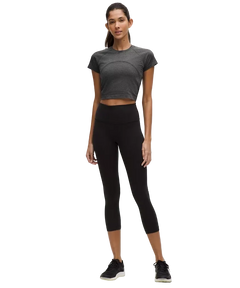 Lululemon Swiftly Tech Cropped Shorts-Sleeve Shirt 2.0 Spandex Stripe Black/White