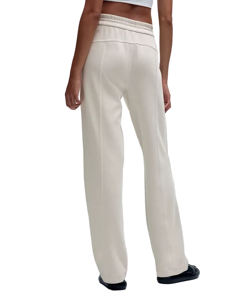 Lululemon Softstreme High-Rise Pant Shorts Bone