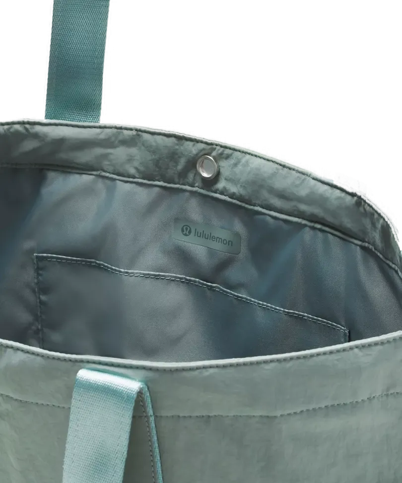 Lululemon Daily Multi-Pocket Tote Bag 20L Crater Blue/Frosted Jade