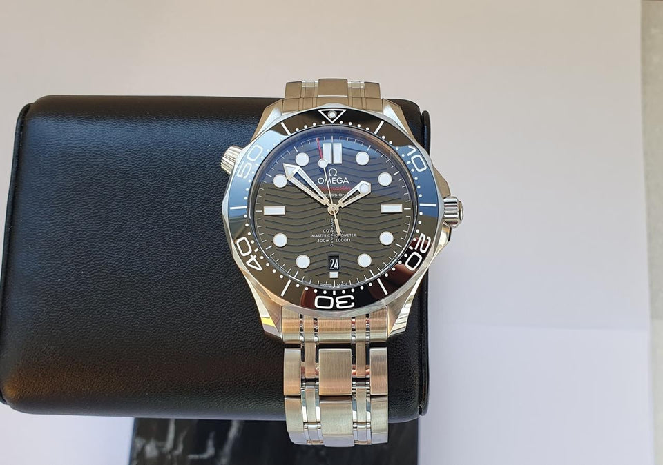 Omega Seamaster Diver 300 Mfull set | from 2026