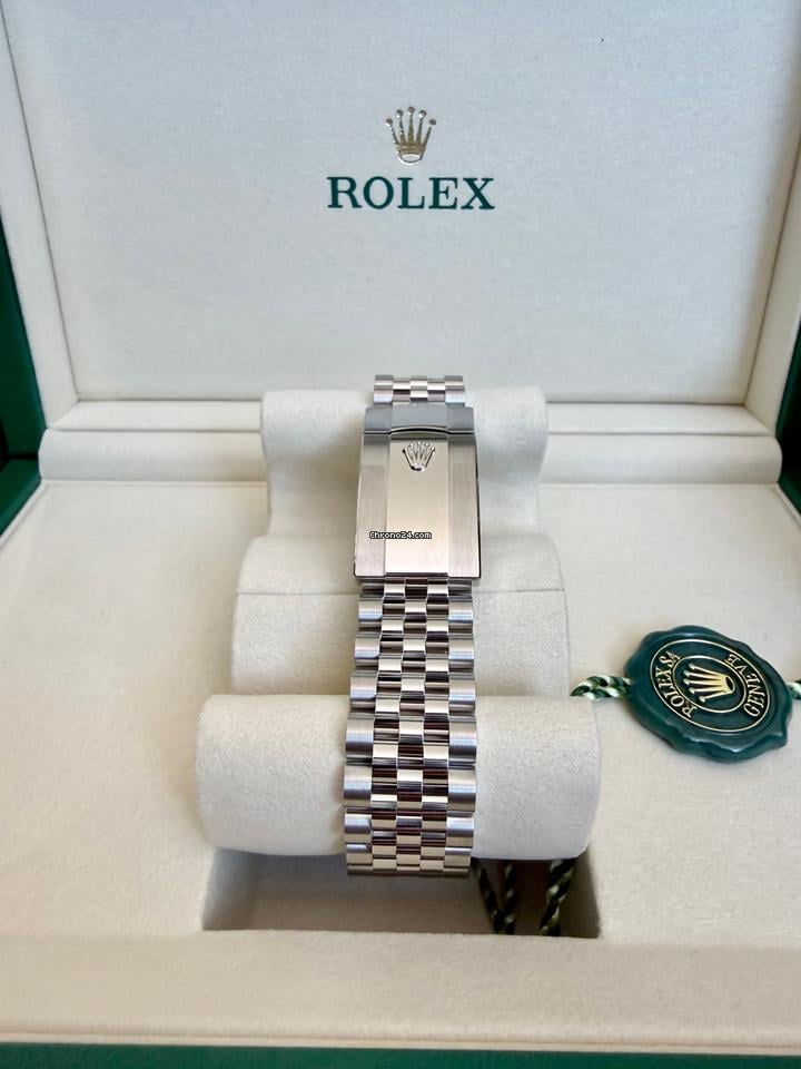Rolex | Datejust | 126300-0016 | Steel | 41 x 48 mm | Steel | White | Automatic