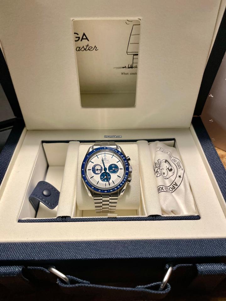 Omega Speedmaster Professional Moonwatch'Silver Snoopy Award' NEW Complete Set +Bracelet & Stickers | 50th Anniversary Ed