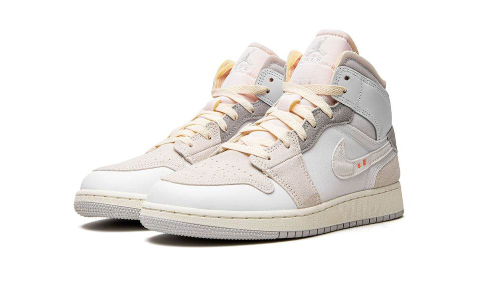 Air Jordan 1 Mid SE Craft Inside Out
