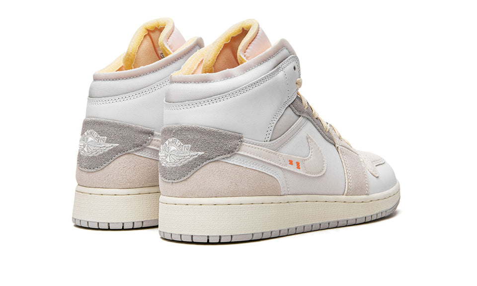 Air Jordan 1 Mid SE Craft Inside Out