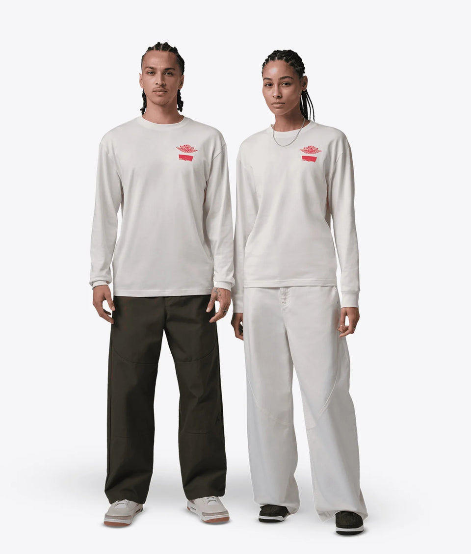 Jordan X LEVIS LONG SLEEVE TEE PALE IVORY/BLACK-UNIVERSITY RED