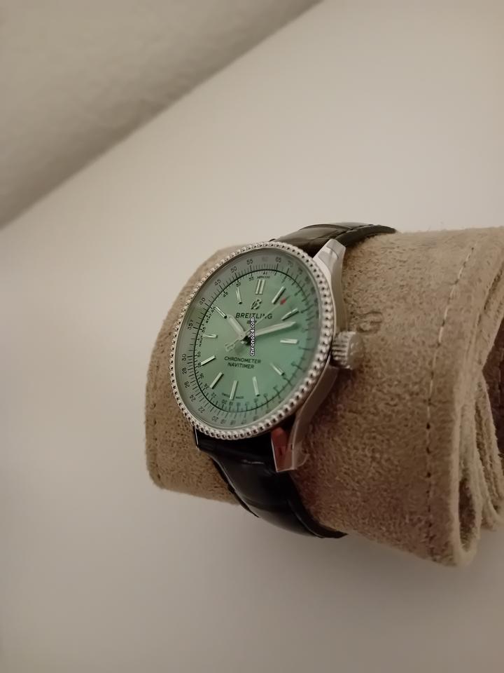 Breitling Navitimer