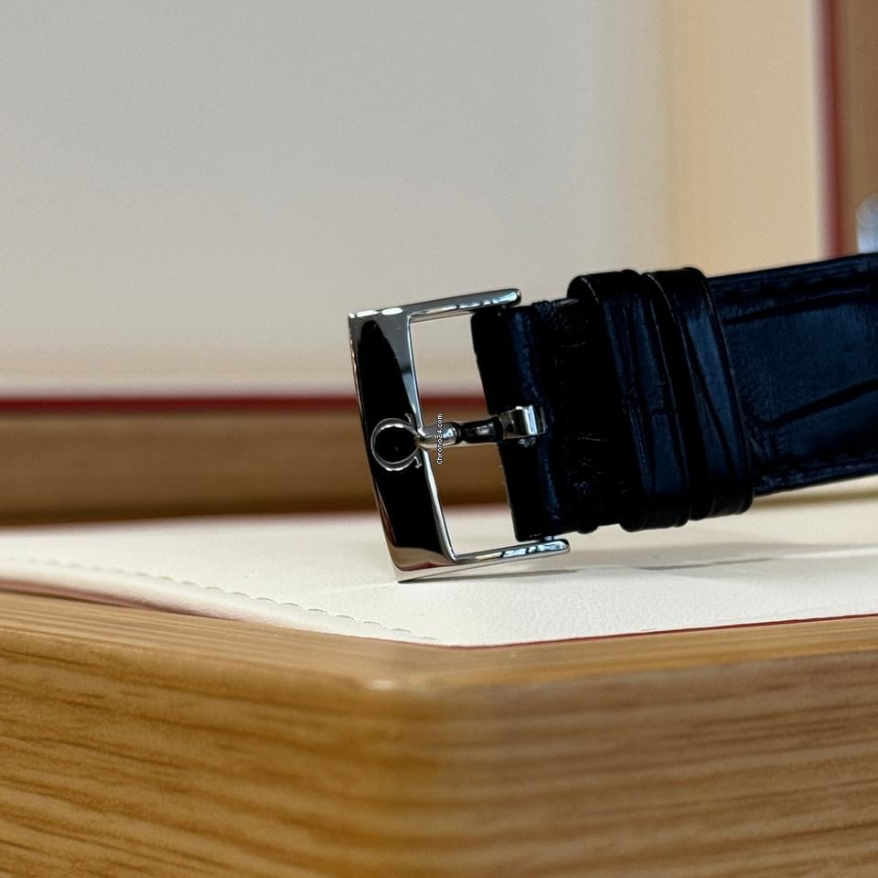 Omega De Ville