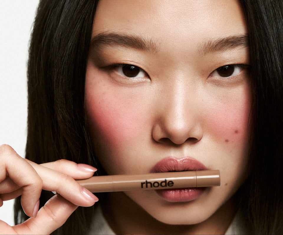peptide lip shape The contouring lip shaper ( lift - soft neutral pink)
