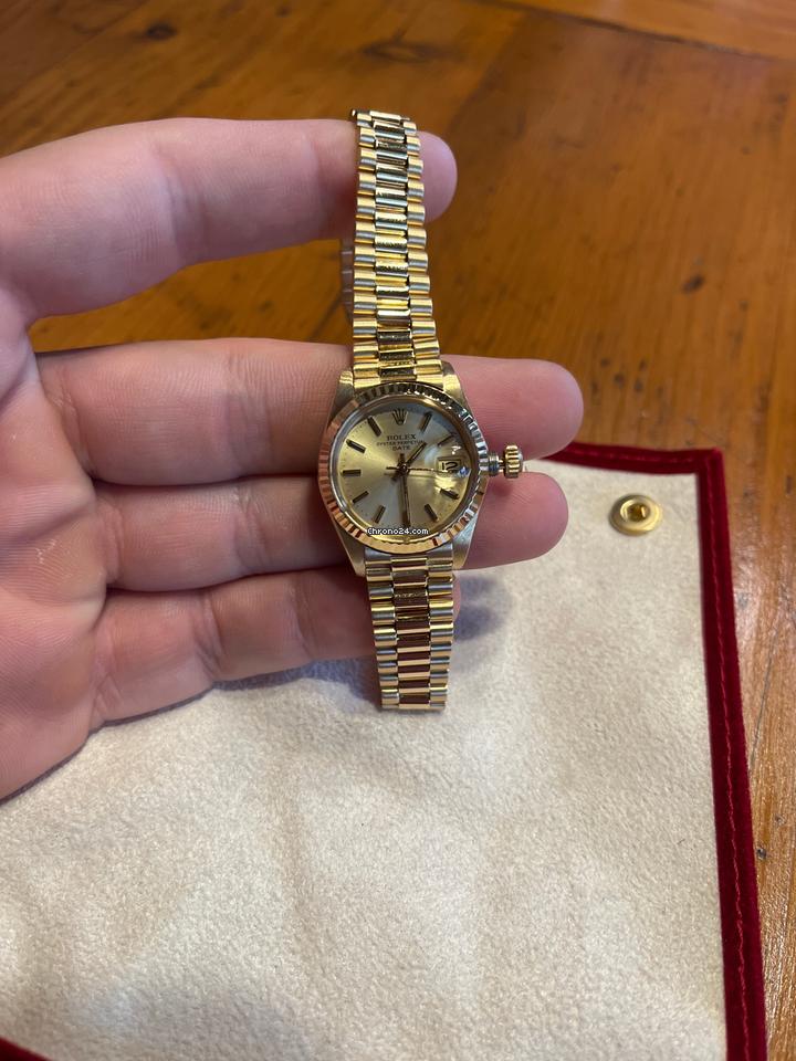 Rolex | Datejust | 6917 | Yellow gold | 26 mm | Yellow gold | Gold | Automatic