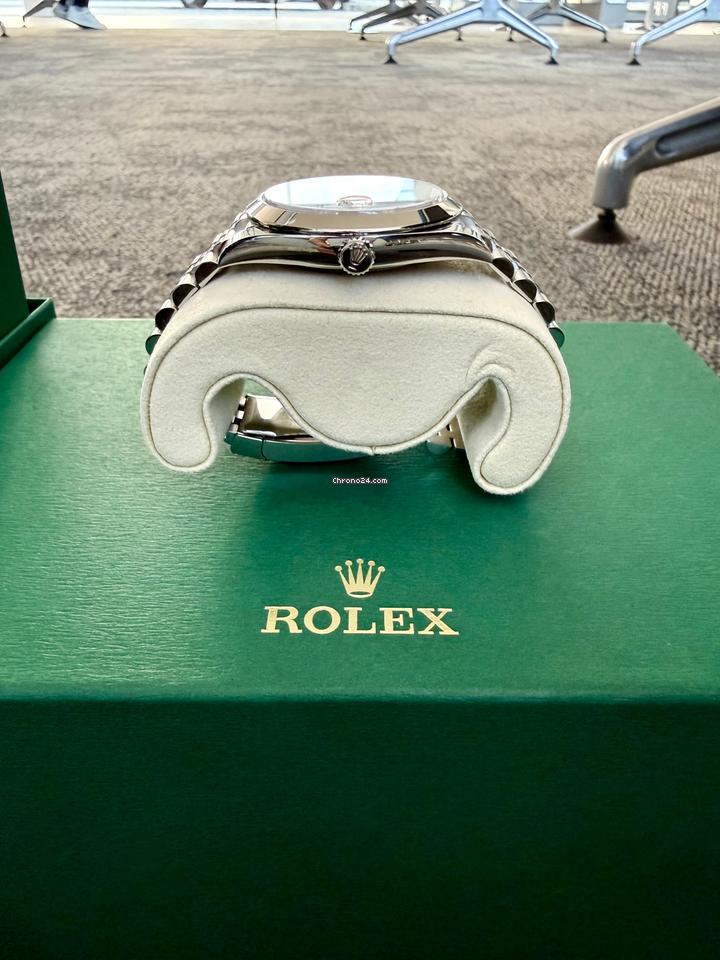Rolex | Datejust | 126300-0016 | Steel | 41 x 48 mm | Steel | White | Automatic