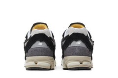 New Balance 2002R Protection Pack Black Grey