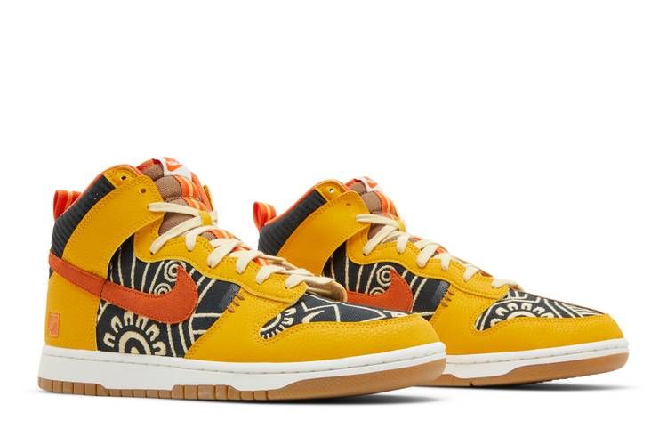 Nike Dunk High Somos Familia