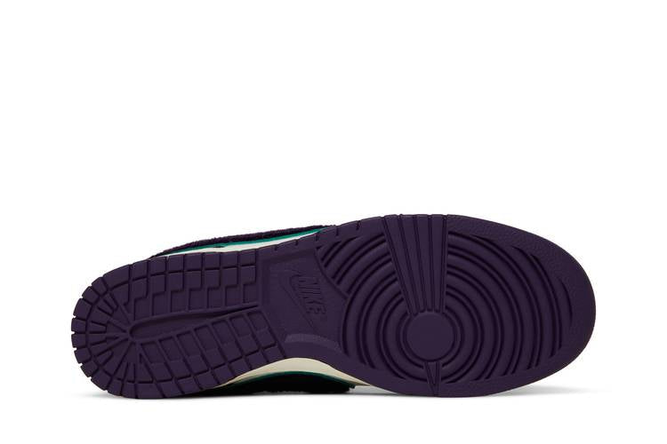 Dunk Low Chenille Swoosh - Grand Purple