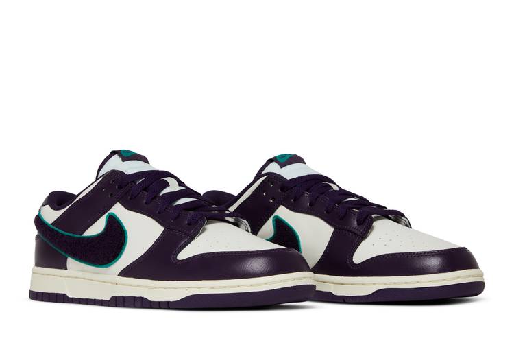 Dunk Low Chenille Swoosh - Grand Purple