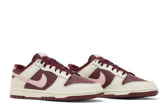 Nike Dunk Low ValentineS Day