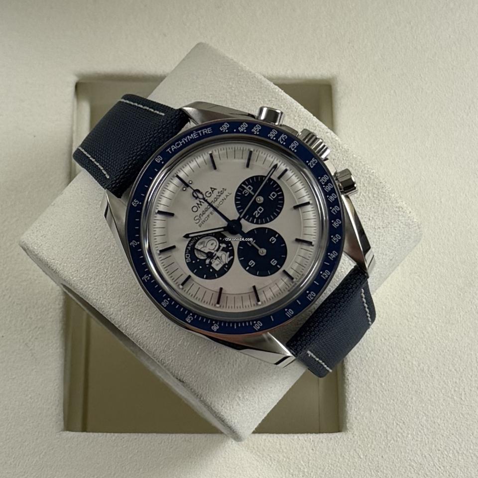 Omega2026 Speedmaster 'Silver Snoopy Award' Unworn Full Set 2026 Fresh Date - Brand New Unworn - Complete Full Set