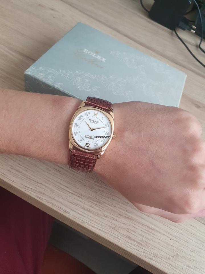 Rolex | Cellini | 4233 | 34 x 40 mm | Leather | Manual winding