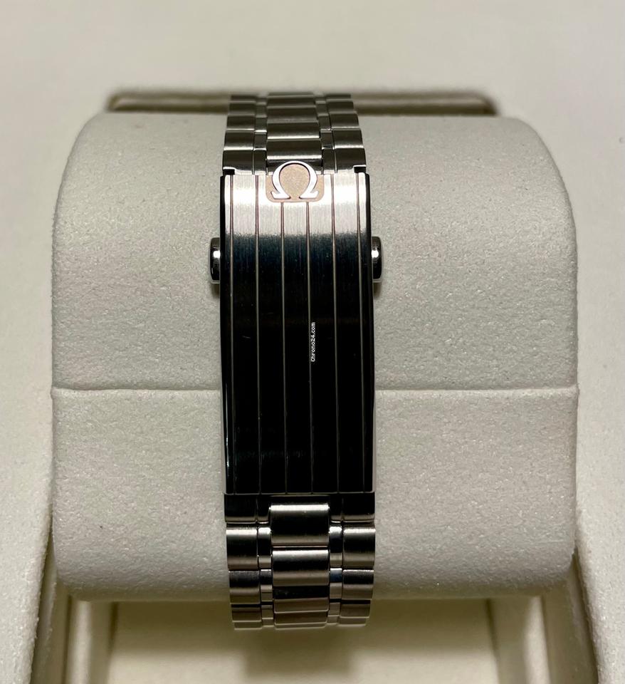 Omega Speedmaster Professional Moonwatch'Silver Snoopy Award' NEW Complete Set +Bracelet & Stickers | 50th Anniversary Ed
