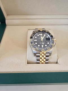 Rolex | GMT-Master II | 126713grnr | 40 mm | Gold/Steel | Automatic