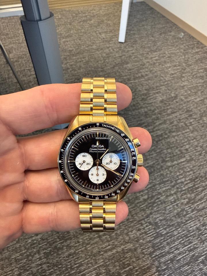 Omega Speedmaster Professional Moonwatch Reverse Panda