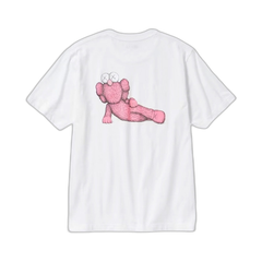 KAWS x Uniqlo UT Shorts Sleeve Graphic T-Shirt (Asia Sizing) White