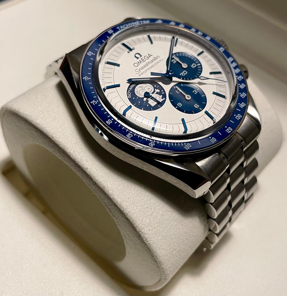 Omega Speedmaster Professional Moonwatch'Silver Snoopy Award' NEW Complete Set +Bracelet & Stickers | 50th Anniversary Ed