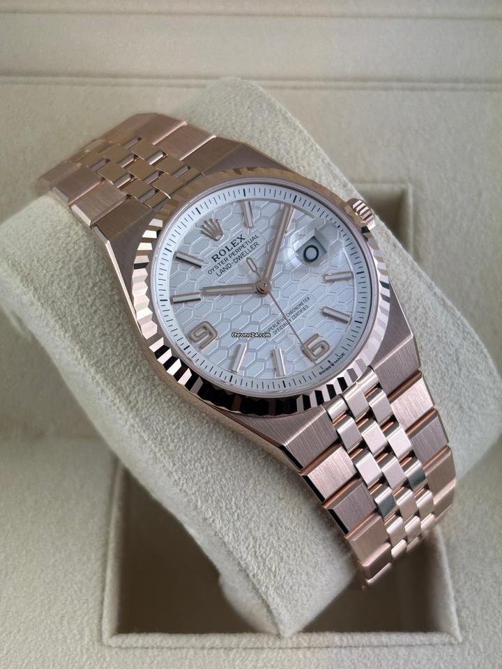 Rolex | Land-Dweller | 127235 | Rose gold | 36 mm | Rose gold | White | Automatic