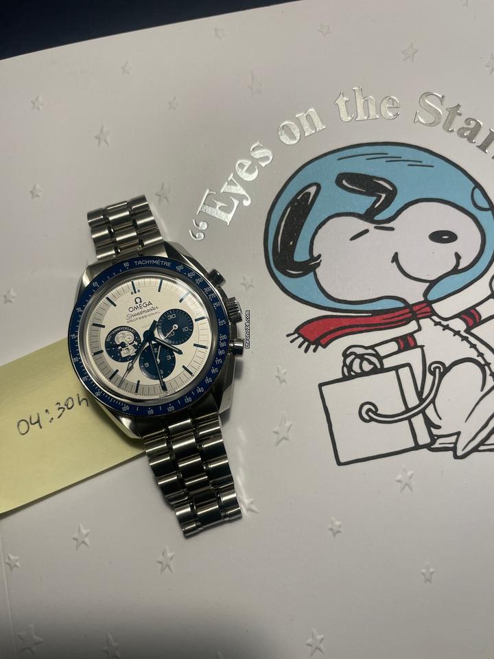 Omega Speedmaster Professional Moonwatch'Silver Snoopy Award' NEW Complete Set +Bracelet & Stickers | 50th Anniversary Ed