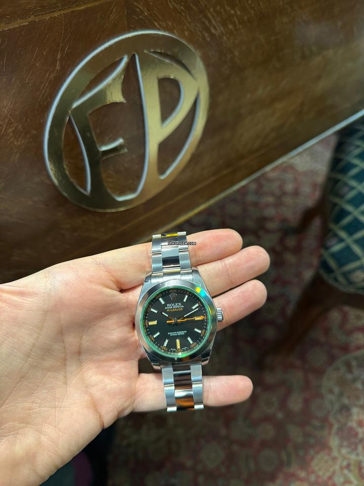 Rolex | Milgauss | ROLEX 116400GV FULL STICKERS MK1 FULL SET BLACK GREEN GLASS | Steel | 40 mm | Steel | Black | Automatic