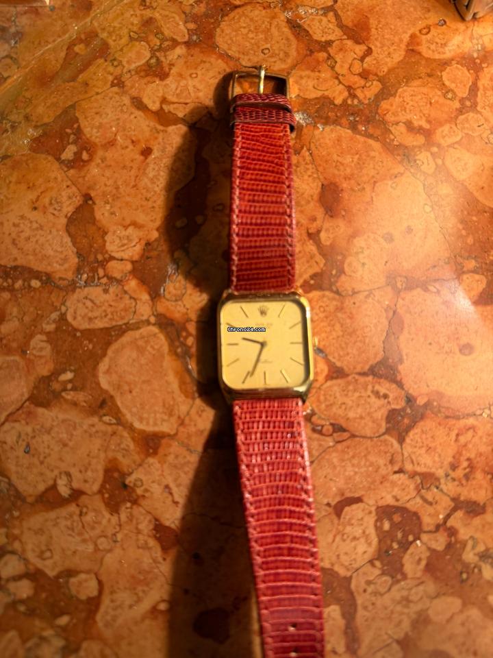 Rolex | Cellini | 3807 | Yellow gold | 26 mm | Leather | Grey | Manual winding