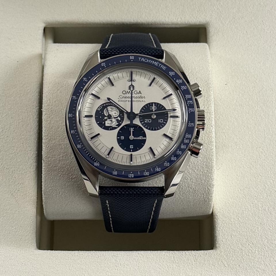 Omega2026 Speedmaster 'Silver Snoopy Award' Unworn Full Set 2026 Fresh Date - Brand New Unworn - Complete Full Set