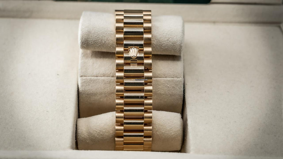 Rolex | Day-Date | 128238 | Yellow gold | 36 mm | Yellow gold | Champagne | Automatic