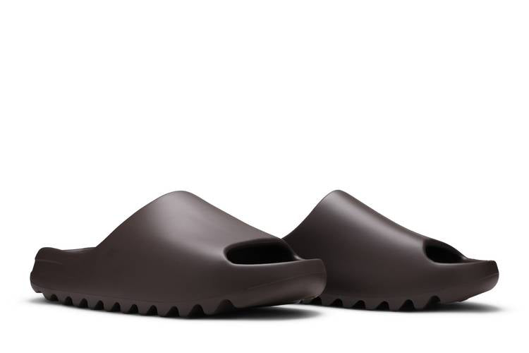 Yeezy Slides Soot 2021