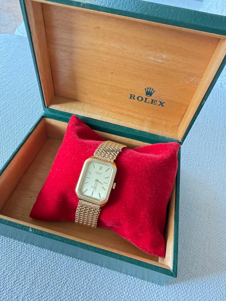 Rolex | Cellini | 4104 | Yellow gold | 23 mm | Yellow gold | Gold | Manual winding